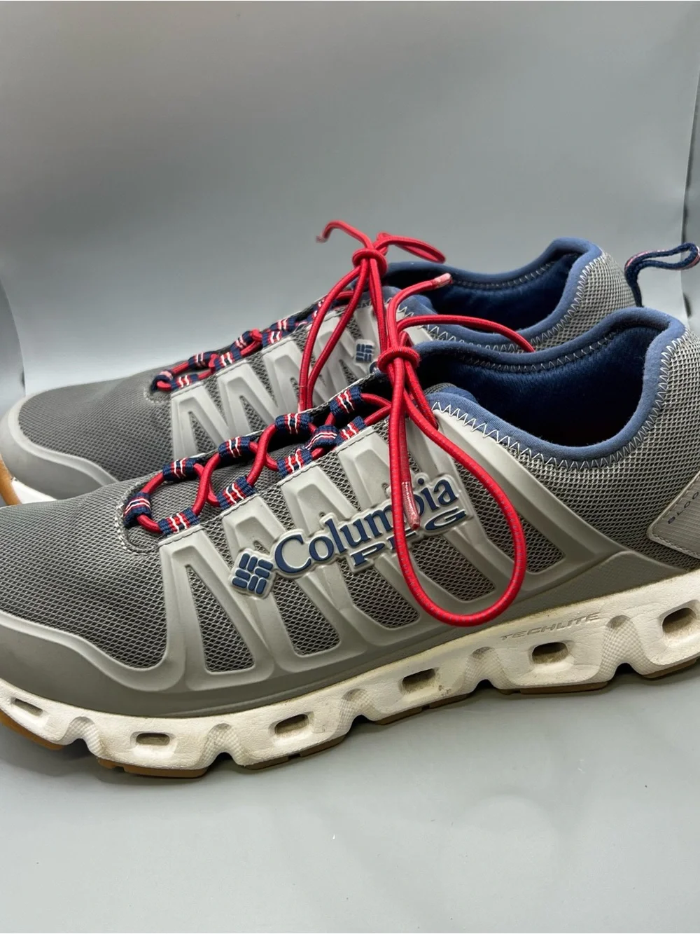 Columbia PFG Megavent II Boat Shoes 10.5 Gray Techlite Blood N Guts YM2471-033